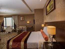 الصورة 4 من 8